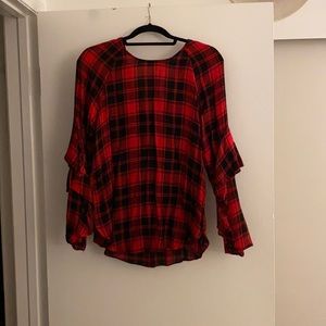 Black and red ruffle sleeve shirt